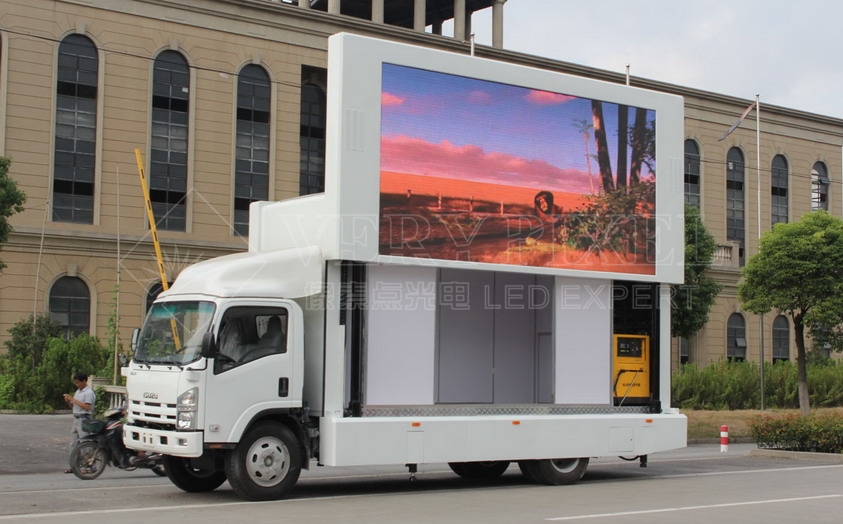 Mobile led display,LED advertising truck