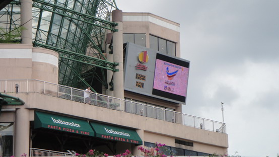 terrible white balance led screen