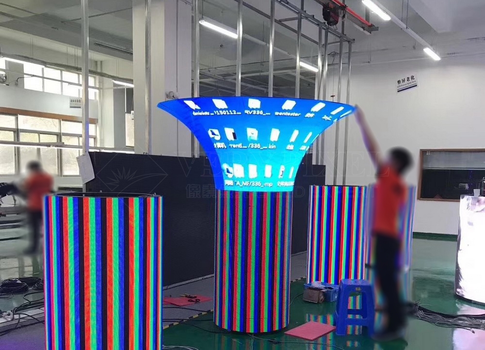 mushroom shaped column LED display